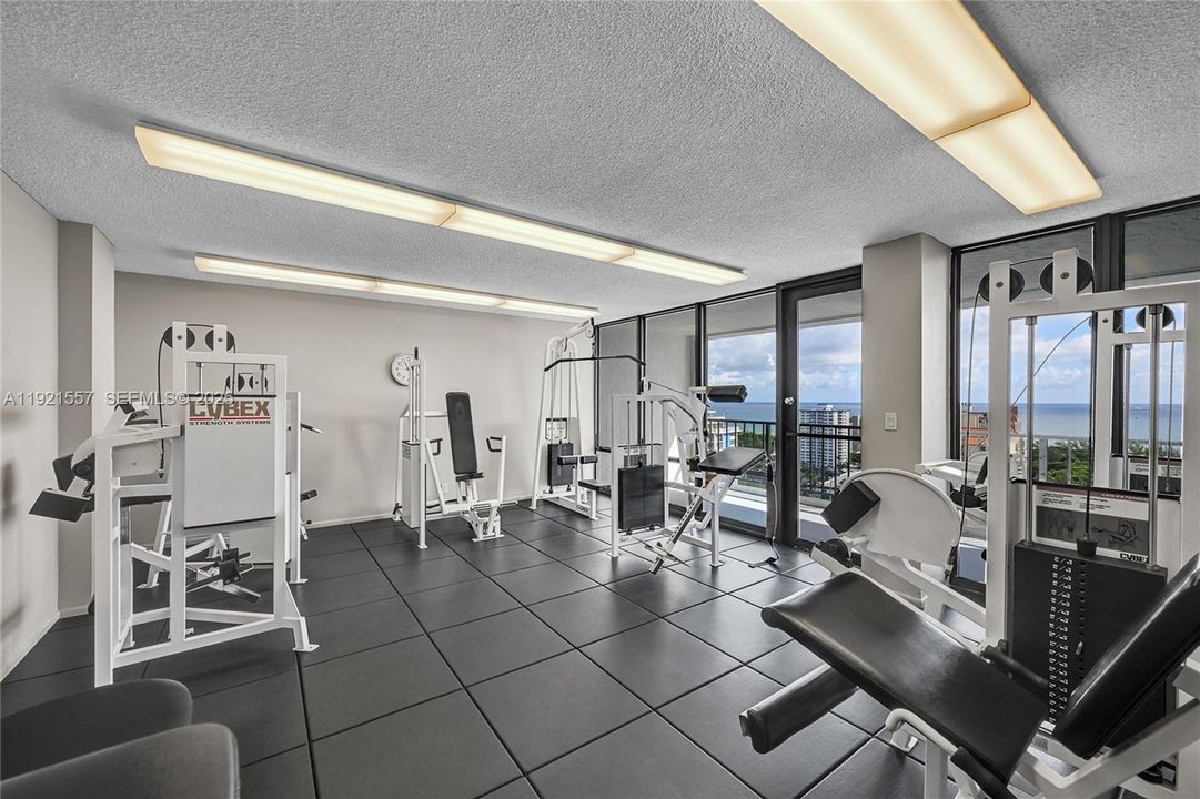 待售: $899,000 (2 贝兹, 2 浴室, 1620 平方英尺)