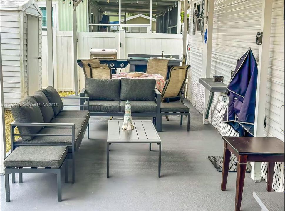 For Sale: $335,000 (2 beds, 1 baths, 0 Square Feet)