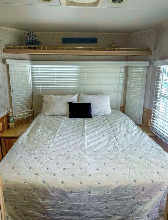 For Sale: $335,000 (2 beds, 1 baths, 0 Square Feet)