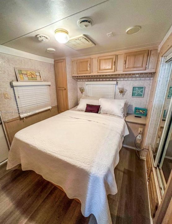 For Sale: $335,000 (2 beds, 1 baths, 0 Square Feet)