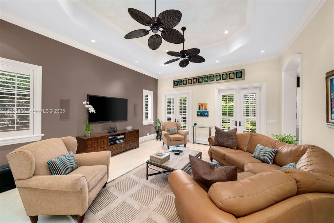 For Sale: $9,795,000 (7 beds, 8 baths, 6962 Square Feet)