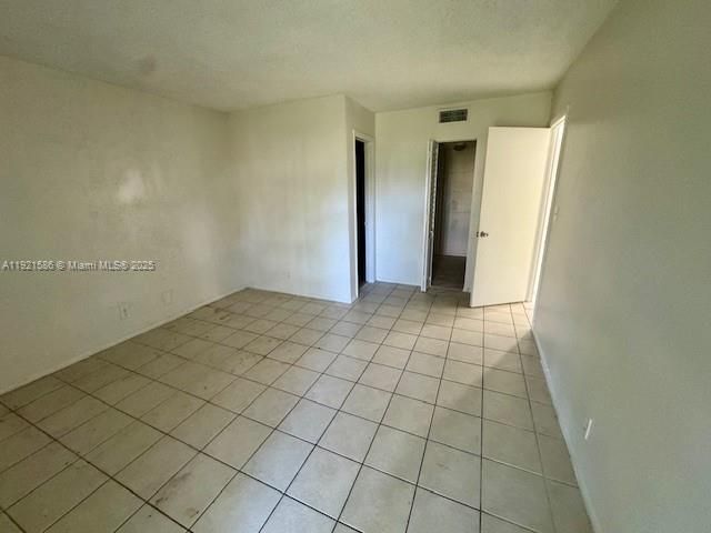 For Rent: $1,890 (2 beds, 2 baths, 1150 Square Feet)