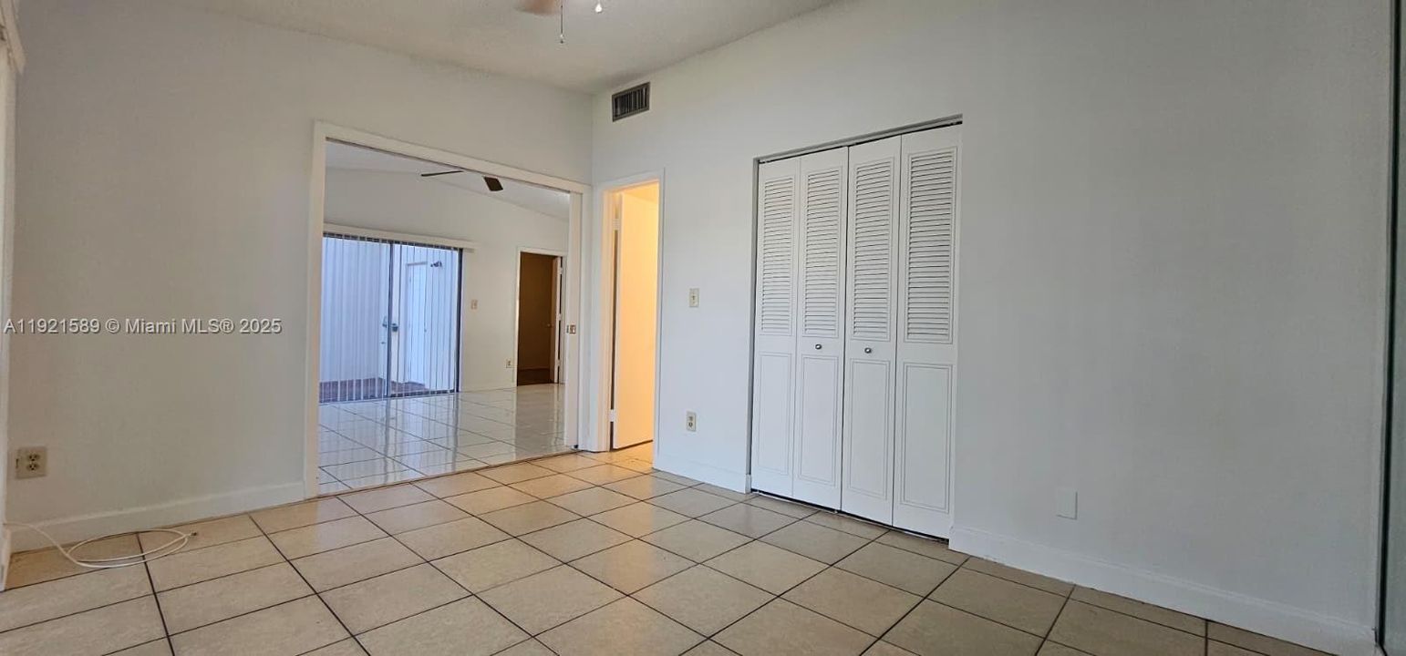 Active With Contract: $2,300 (2 beds, 2 baths, 957 Square Feet)