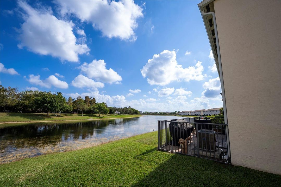 En Venta: $545,000 (3 camas, 2 baños, 1798 Pies cuadrados)