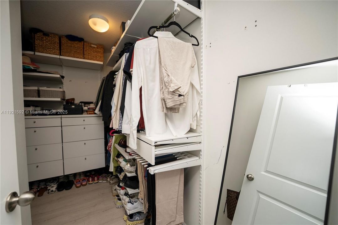 En Venta: $545,000 (3 camas, 2 baños, 1798 Pies cuadrados)