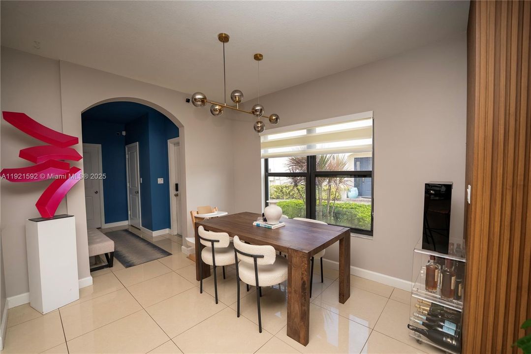 En Venta: $545,000 (3 camas, 2 baños, 1798 Pies cuadrados)