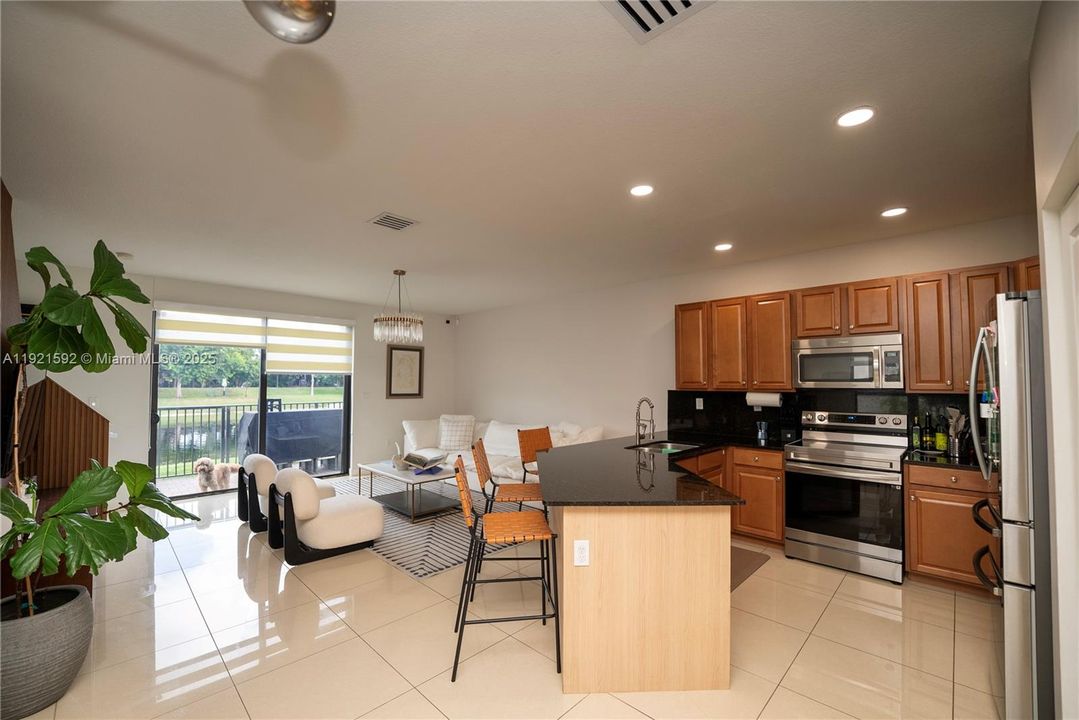 En Venta: $545,000 (3 camas, 2 baños, 1798 Pies cuadrados)