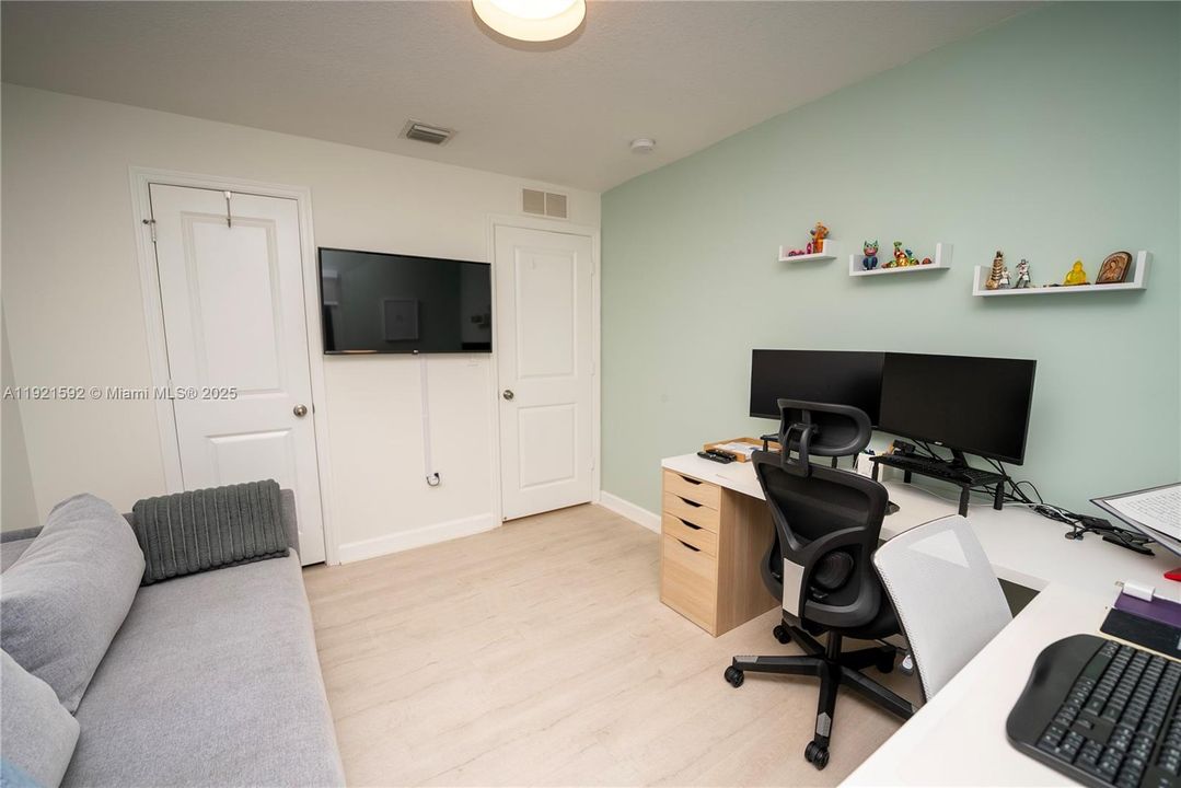 En Venta: $545,000 (3 camas, 2 baños, 1798 Pies cuadrados)