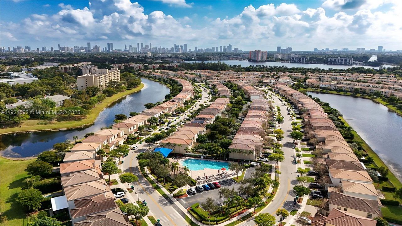 En Venta: $545,000 (3 camas, 2 baños, 1798 Pies cuadrados)