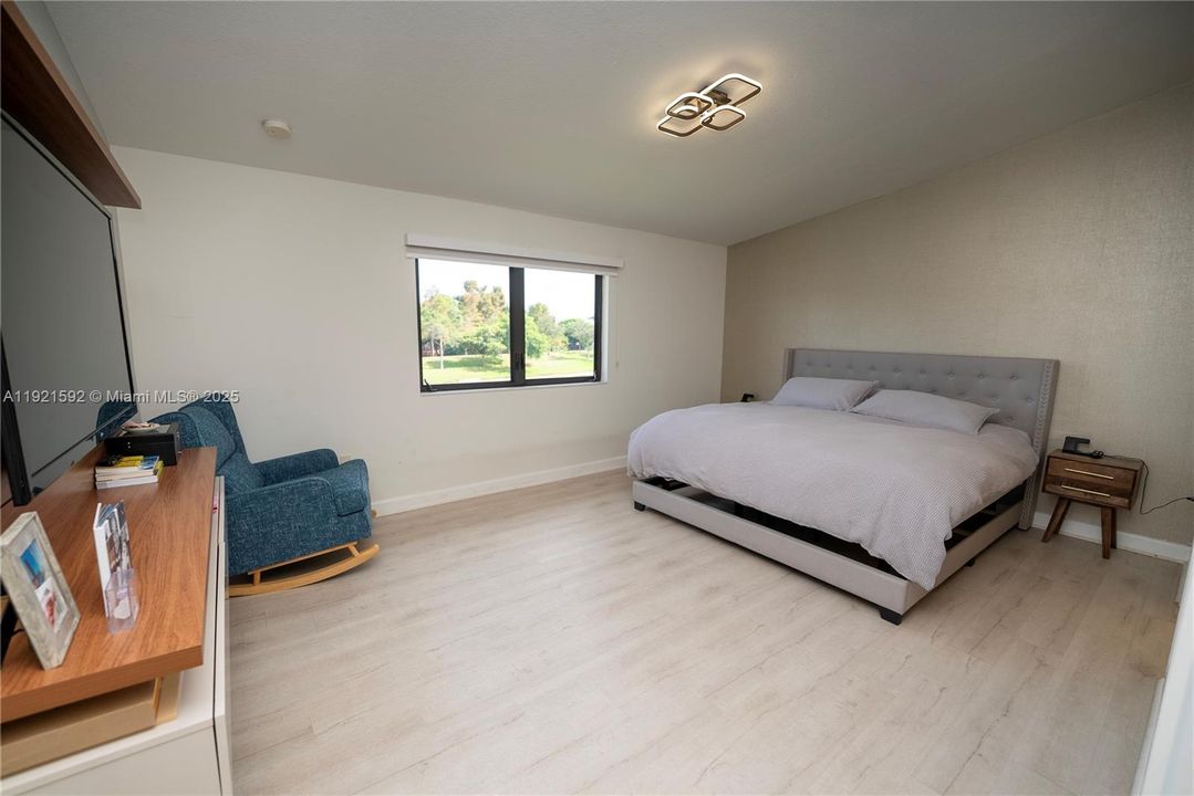 En Venta: $545,000 (3 camas, 2 baños, 1798 Pies cuadrados)