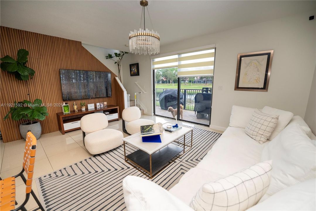 En Venta: $545,000 (3 camas, 2 baños, 1798 Pies cuadrados)