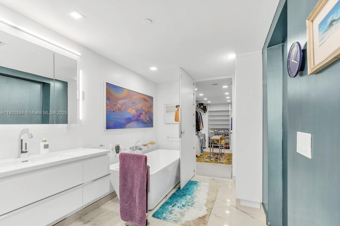 For Sale: $1,650,000 (4 beds, 4 baths, 3142 Square Feet)