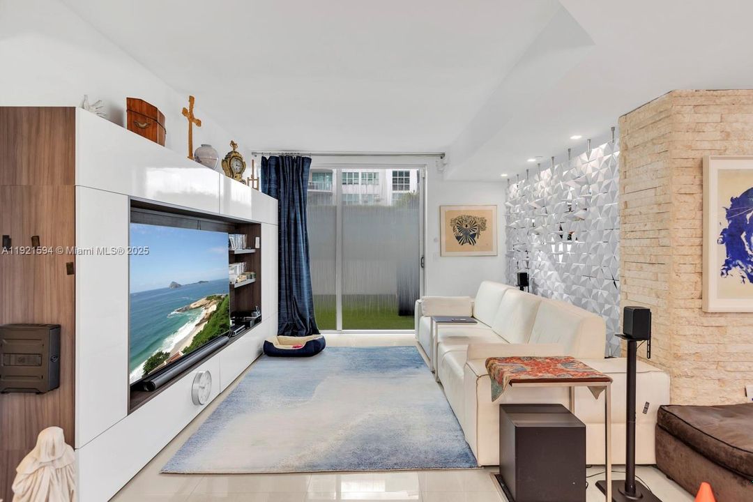 For Sale: $1,650,000 (4 beds, 4 baths, 3142 Square Feet)