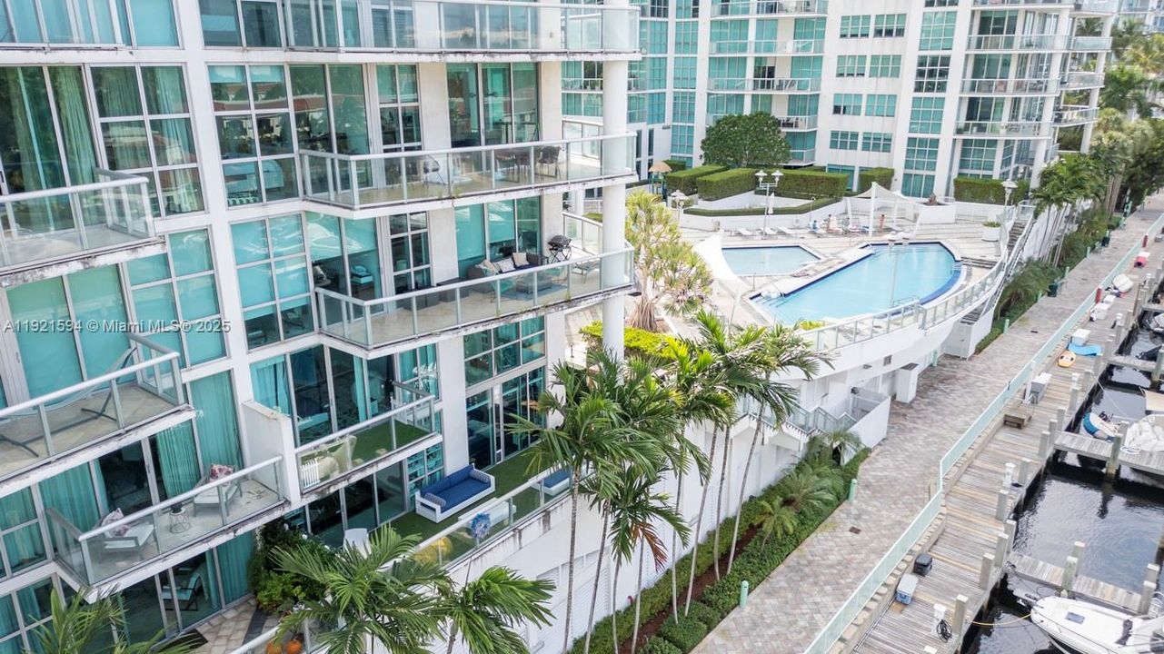 For Sale: $1,650,000 (4 beds, 4 baths, 3142 Square Feet)