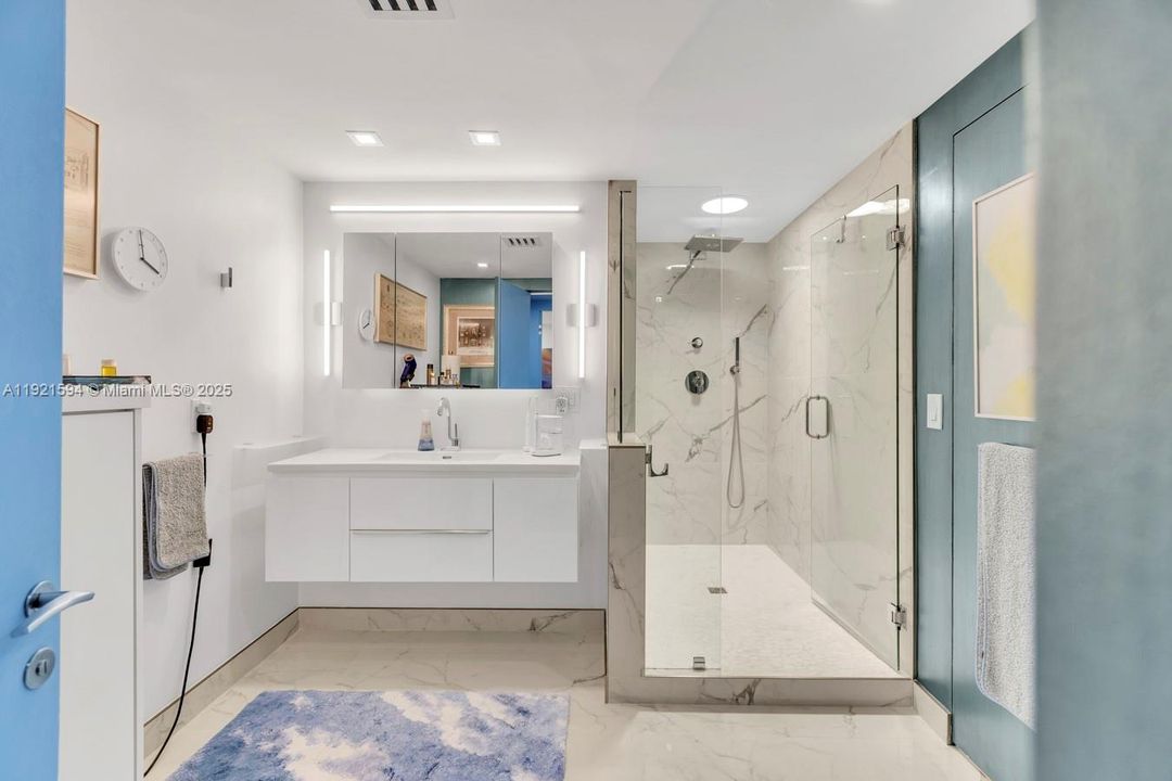 For Sale: $1,650,000 (4 beds, 4 baths, 3142 Square Feet)