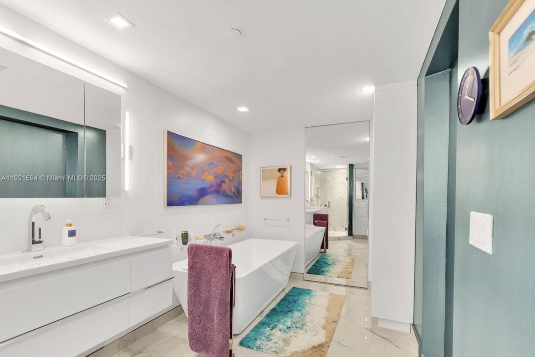 For Sale: $1,650,000 (4 beds, 4 baths, 3142 Square Feet)