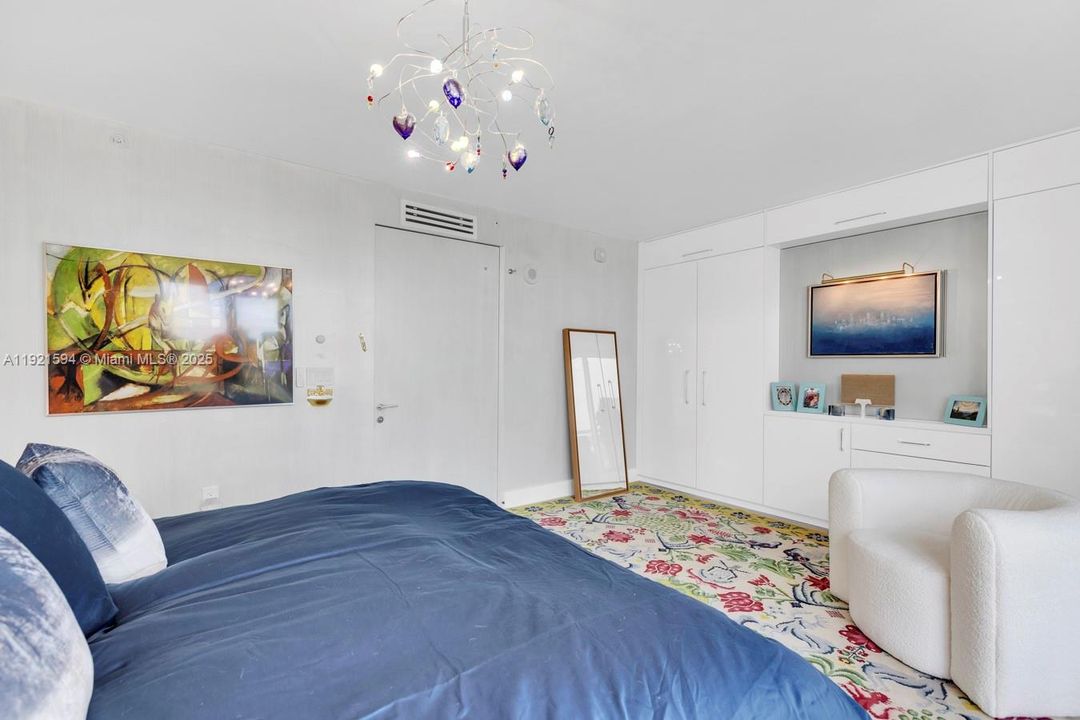 For Sale: $1,650,000 (4 beds, 4 baths, 3142 Square Feet)