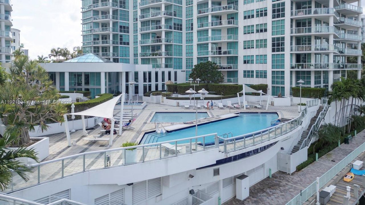 For Sale: $1,650,000 (4 beds, 4 baths, 3142 Square Feet)