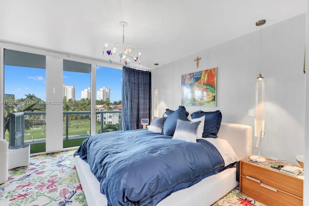 For Sale: $1,650,000 (4 beds, 4 baths, 3142 Square Feet)