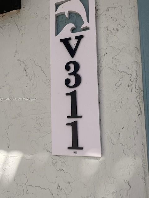 For Sale: $220,000 (1 beds, 0 baths, 689 Square Feet)