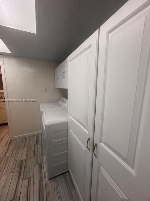 For Sale: $220,000 (1 beds, 0 baths, 689 Square Feet)