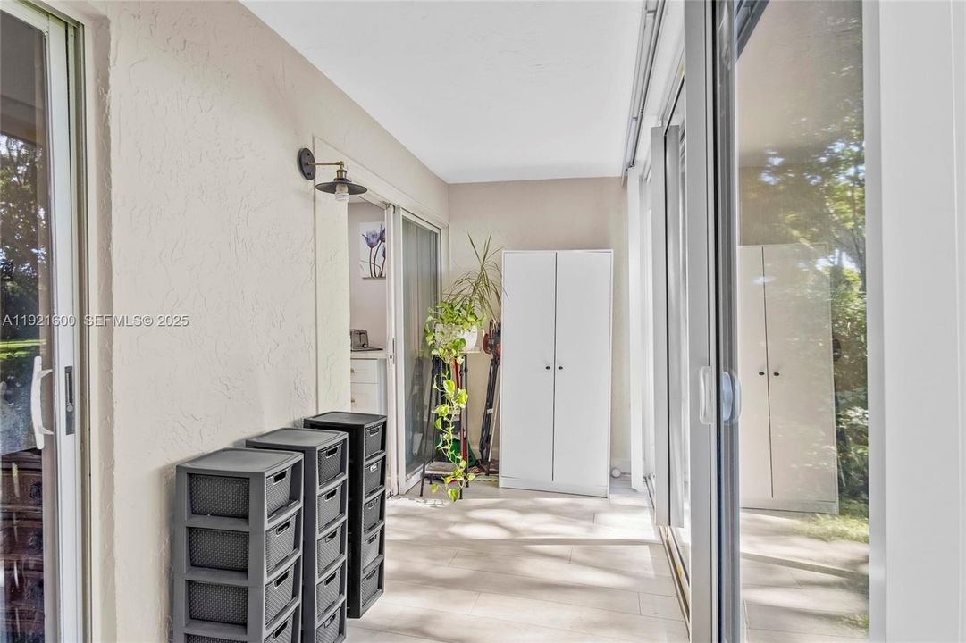 На продажу: $135,000 (1 спален, 1 ванн, 610 Квадратных фут)