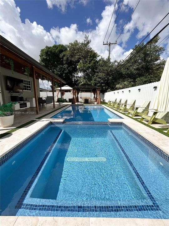 For Sale: $750,000 (4 beds, 3 baths, 2148 Square Feet)