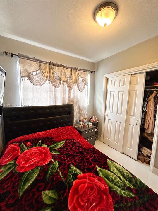 For Sale: $750,000 (4 beds, 3 baths, 2148 Square Feet)