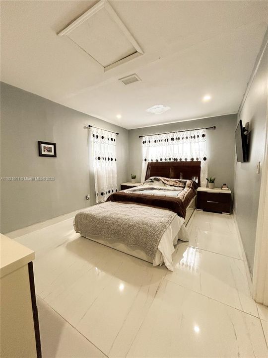 For Sale: $750,000 (4 beds, 3 baths, 2148 Square Feet)