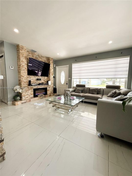 For Sale: $750,000 (4 beds, 3 baths, 2148 Square Feet)