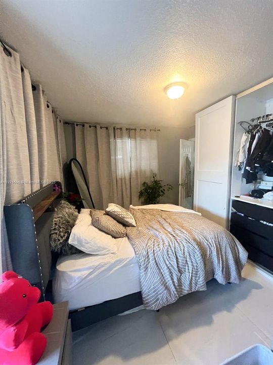 For Sale: $750,000 (4 beds, 3 baths, 2148 Square Feet)