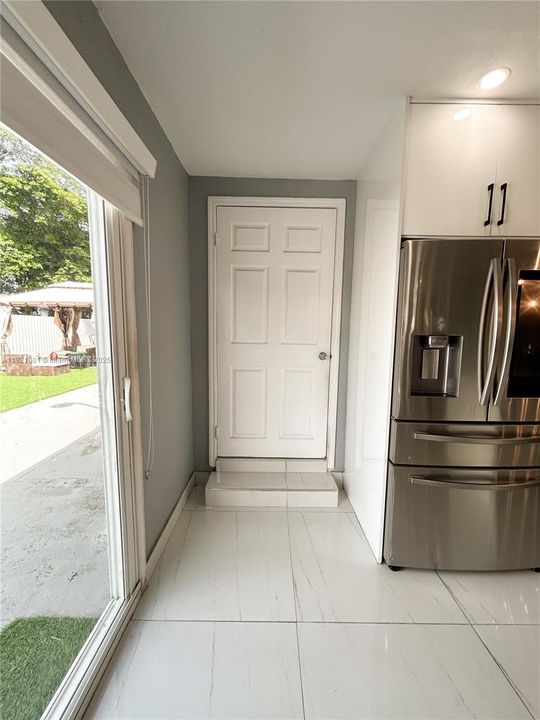 For Sale: $750,000 (4 beds, 3 baths, 2148 Square Feet)