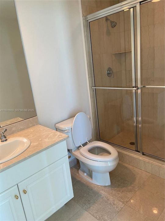 待售: $700,000 (2 贝兹, 2 浴室, 1610 平方英尺)