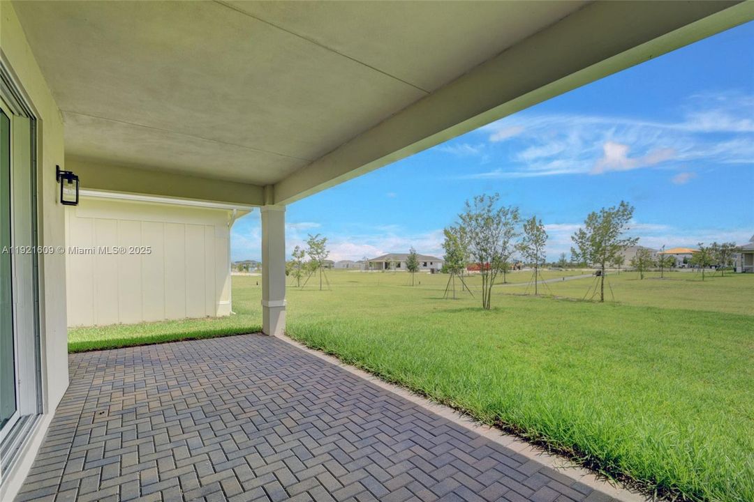 For Sale: $767,000 (4 beds, 3 baths, 2396 Square Feet)