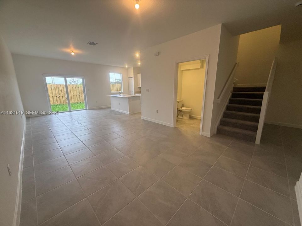 En Renta: $3,000 (3 camas, 2 baños, 1828 Pies cuadrados)