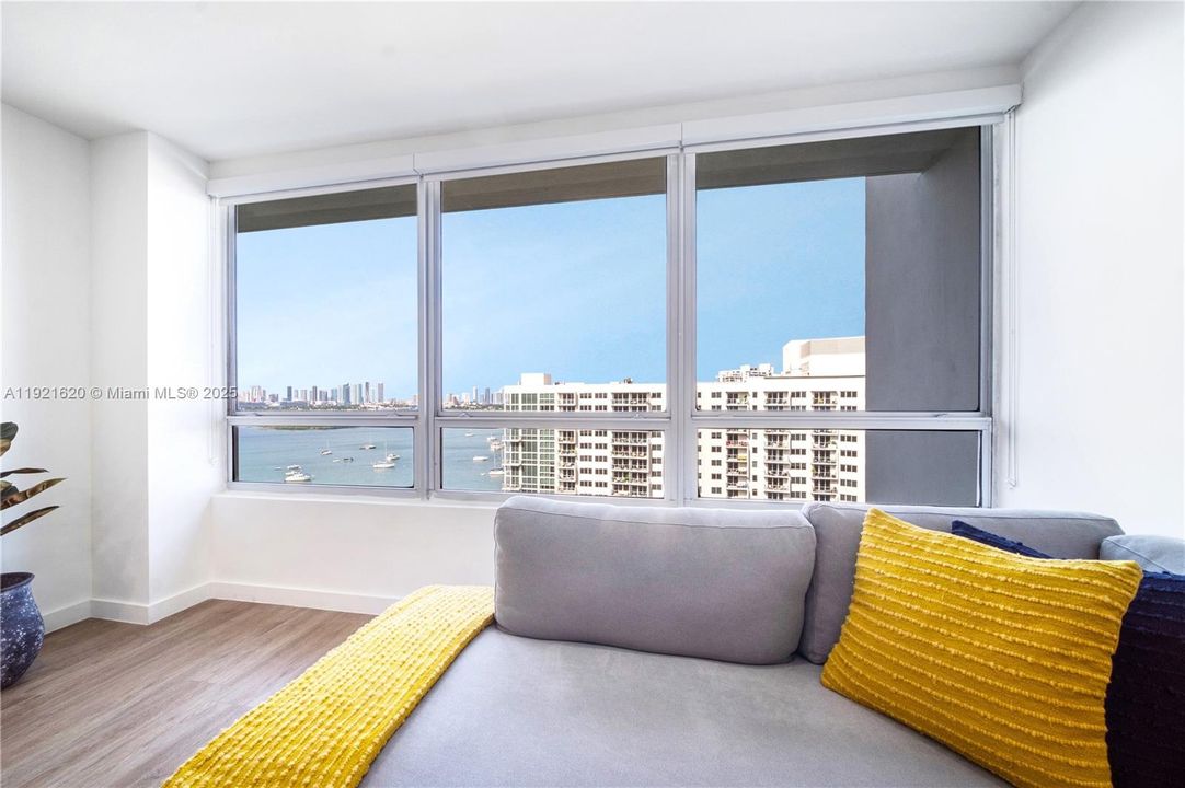 待售: $575,000 (1 贝兹, 1 浴室, 788 平方英尺)