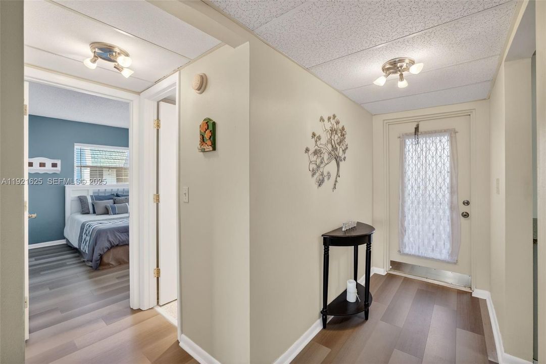 En Venta: $129,000 (2 camas, 2 baños, 930 Pies cuadrados)