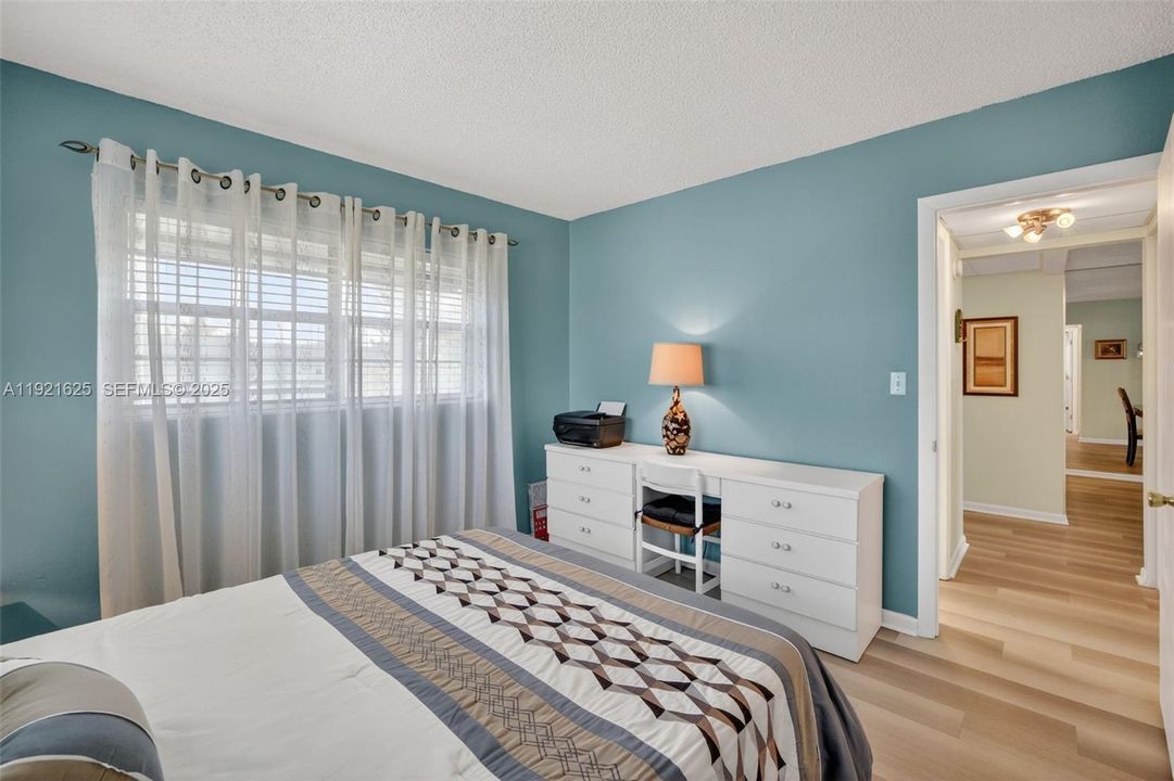 En Venta: $129,000 (2 camas, 2 baños, 930 Pies cuadrados)