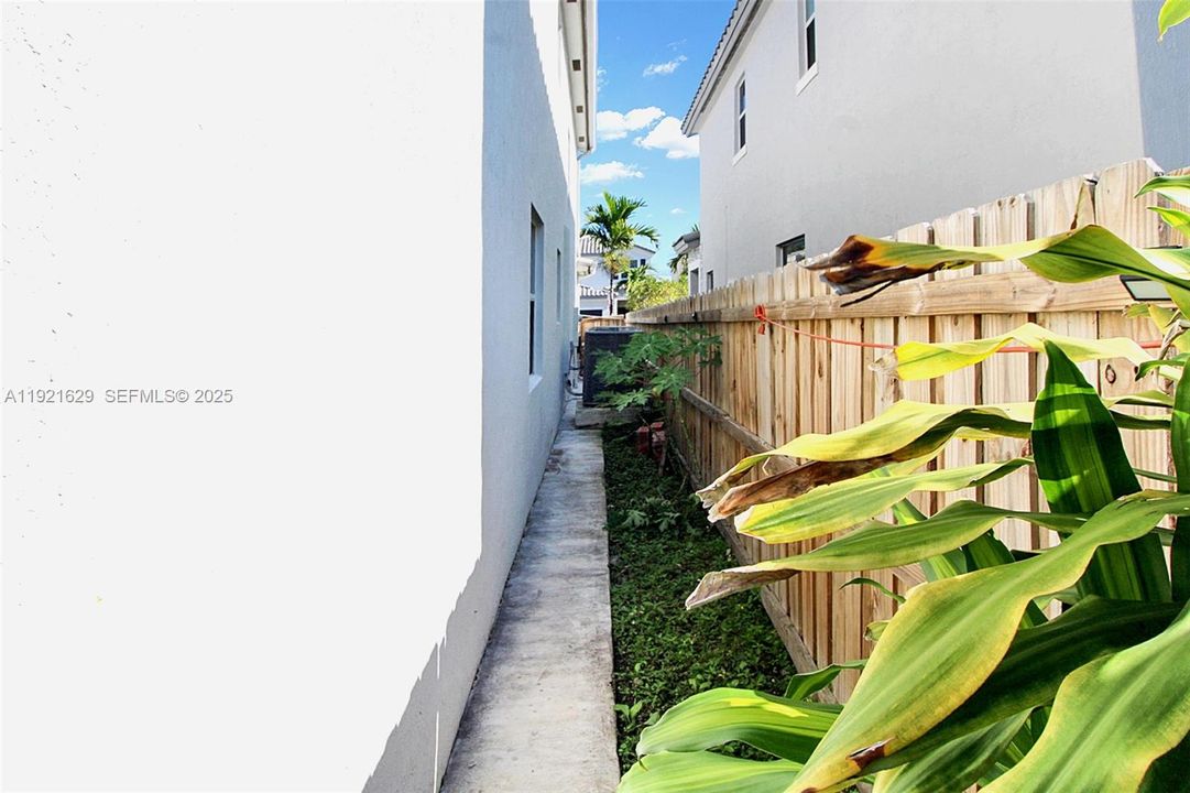 На продажу: $635,000 (5 спален, 3 ванн, 2905 Квадратных фут)