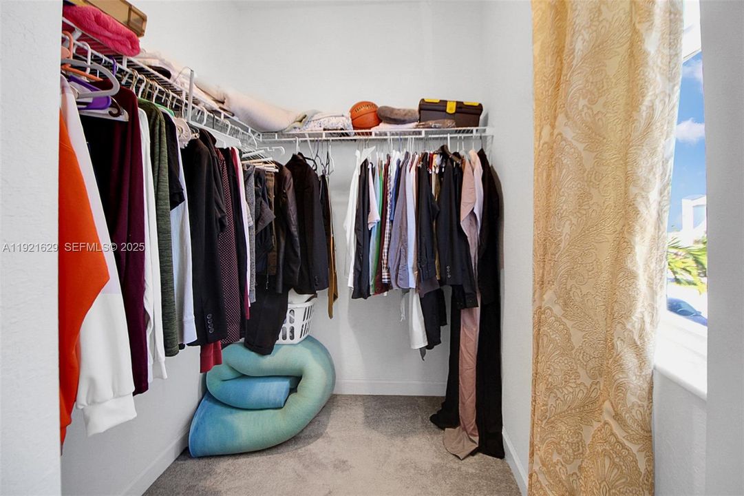 На продажу: $635,000 (5 спален, 3 ванн, 2905 Квадратных фут)