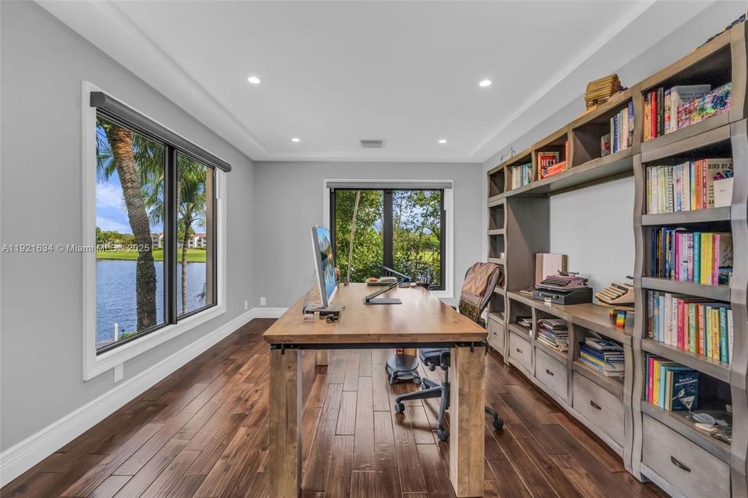 For Sale: $4,995,000 (6 beds, 6 baths, 6651 Square Feet)