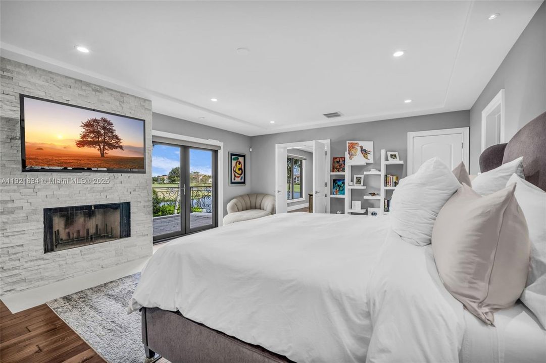 For Sale: $4,995,000 (6 beds, 6 baths, 6651 Square Feet)