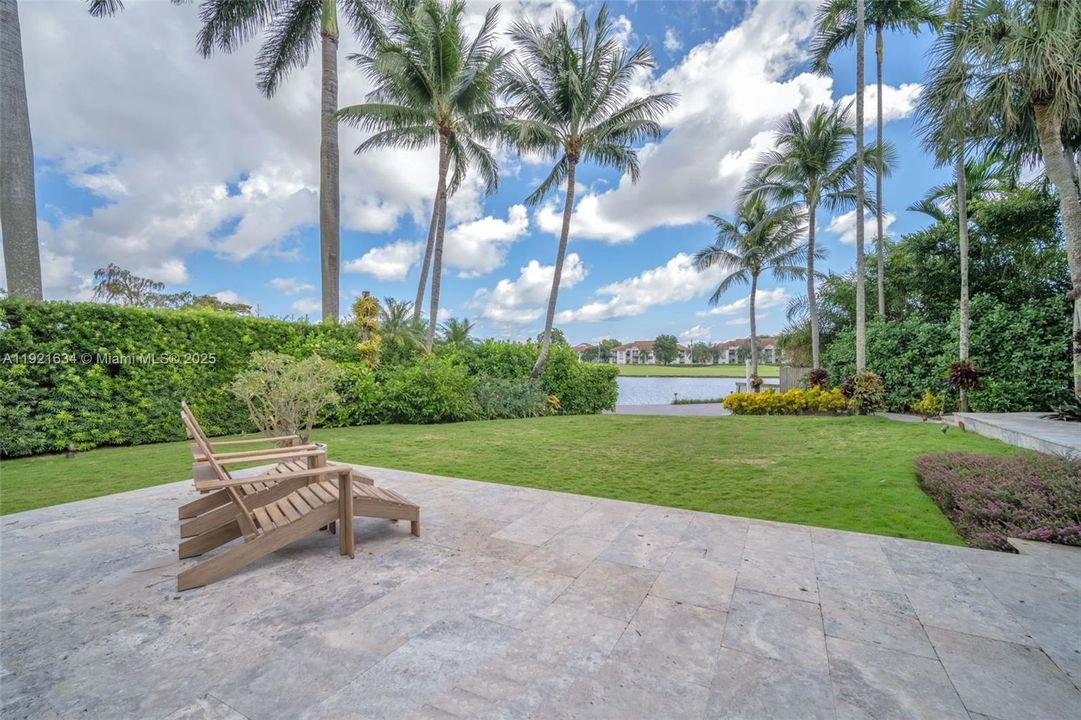 For Sale: $4,995,000 (6 beds, 6 baths, 6651 Square Feet)