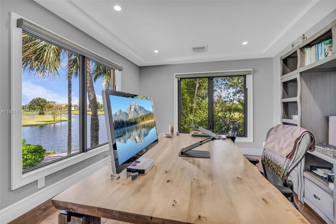 For Sale: $4,995,000 (6 beds, 6 baths, 6651 Square Feet)