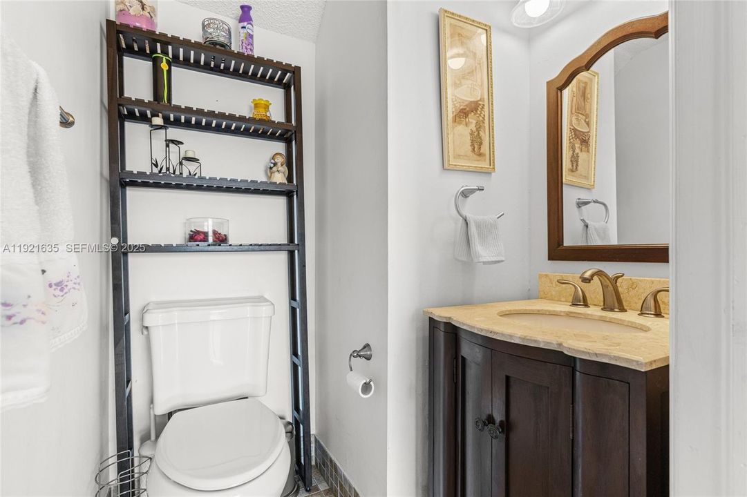 For Sale: $675,000 (3 beds, 2 baths, 1829 Square Feet)