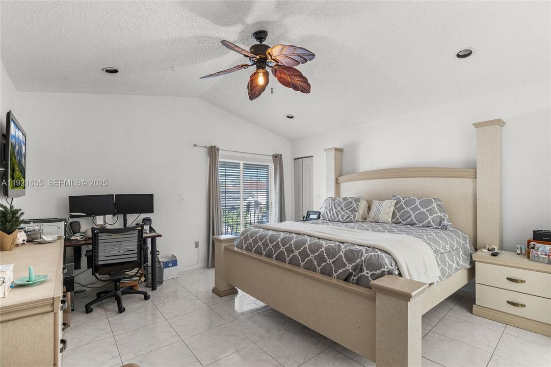 For Sale: $675,000 (3 beds, 2 baths, 1829 Square Feet)