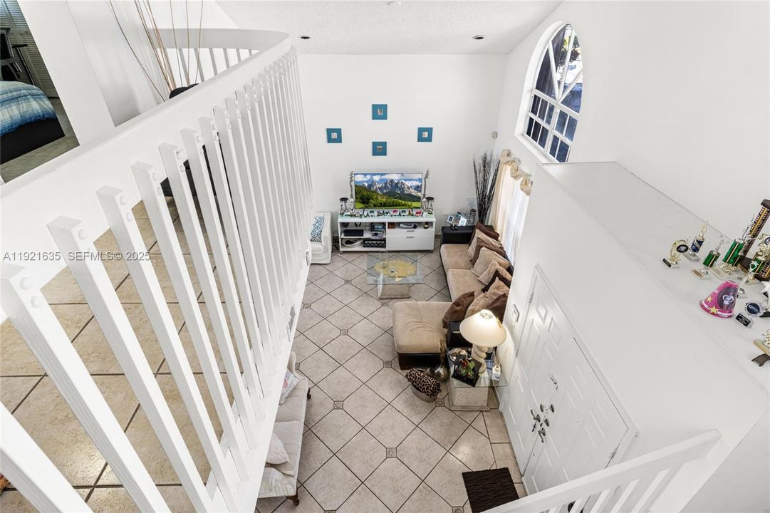 For Sale: $675,000 (3 beds, 2 baths, 1829 Square Feet)