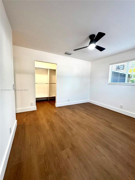 В аренду: $2,500 (2 спален, 2 ванн, 3937 Квадратных фут)