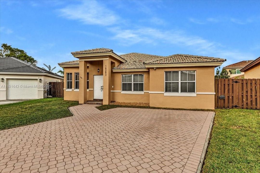 For Sale: $680,000 (4 beds, 2 baths, 1837 Square Feet)