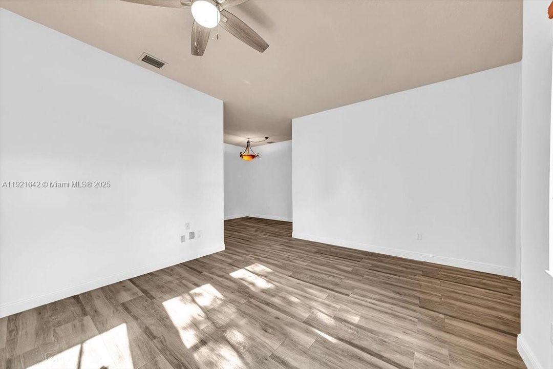 For Sale: $680,000 (4 beds, 2 baths, 1837 Square Feet)